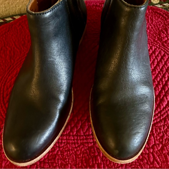 Kork-Ease Velma Black Leather Ankle Boots Size 7 - Picture 2 of 6